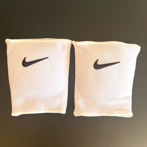 Nike Essentials Volleyball Knee Pads Medium Large M/L White